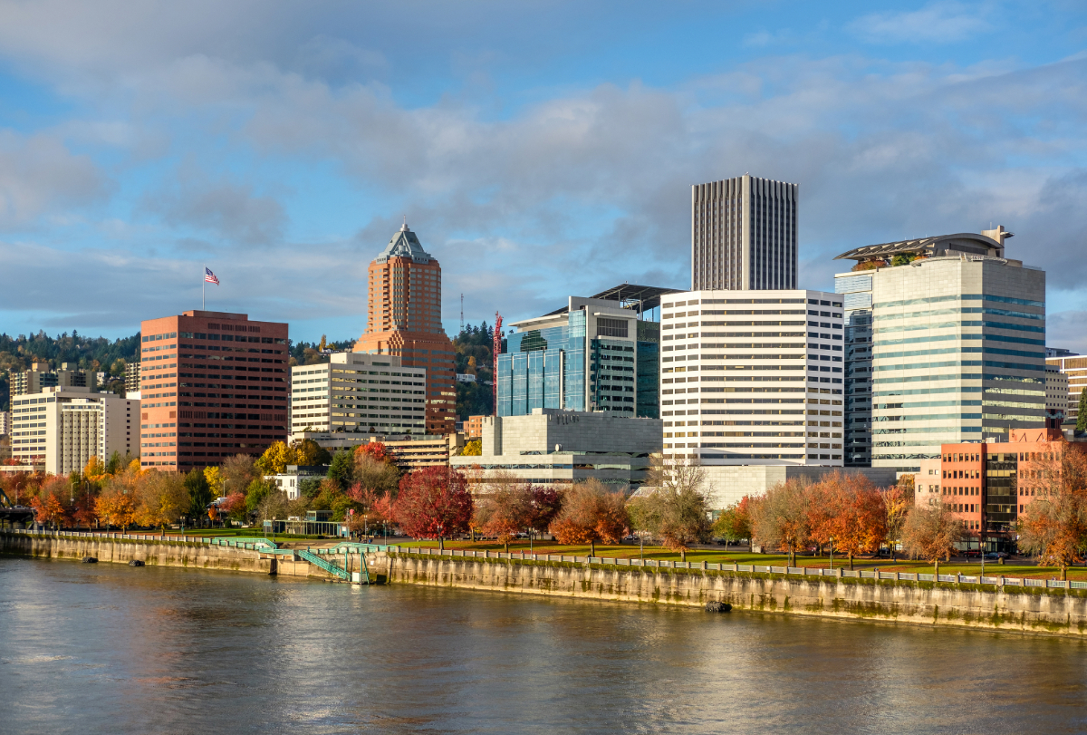 Portland city skyline in Autumn, Oregon, USA.